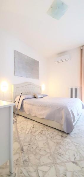 Angela's Apartment. Elegant two bedroom house in Irsina